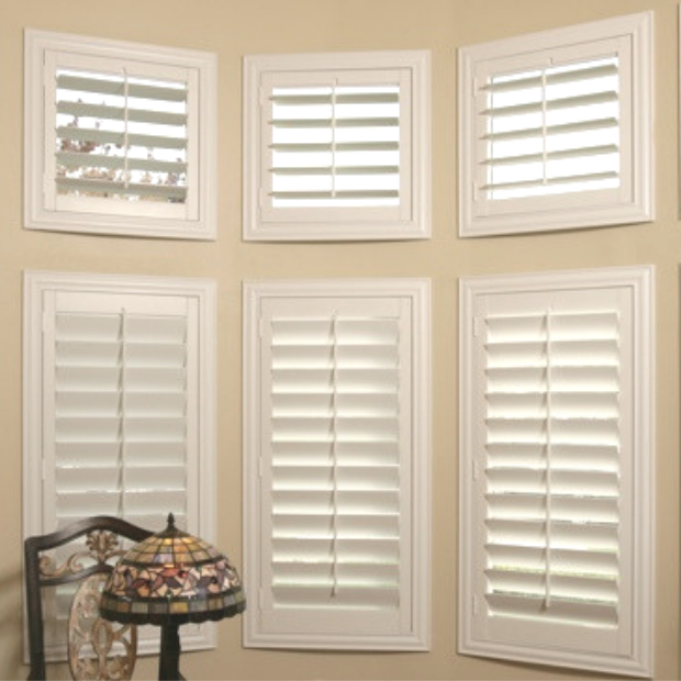 Sunburst shutters on a Bluff City bay window